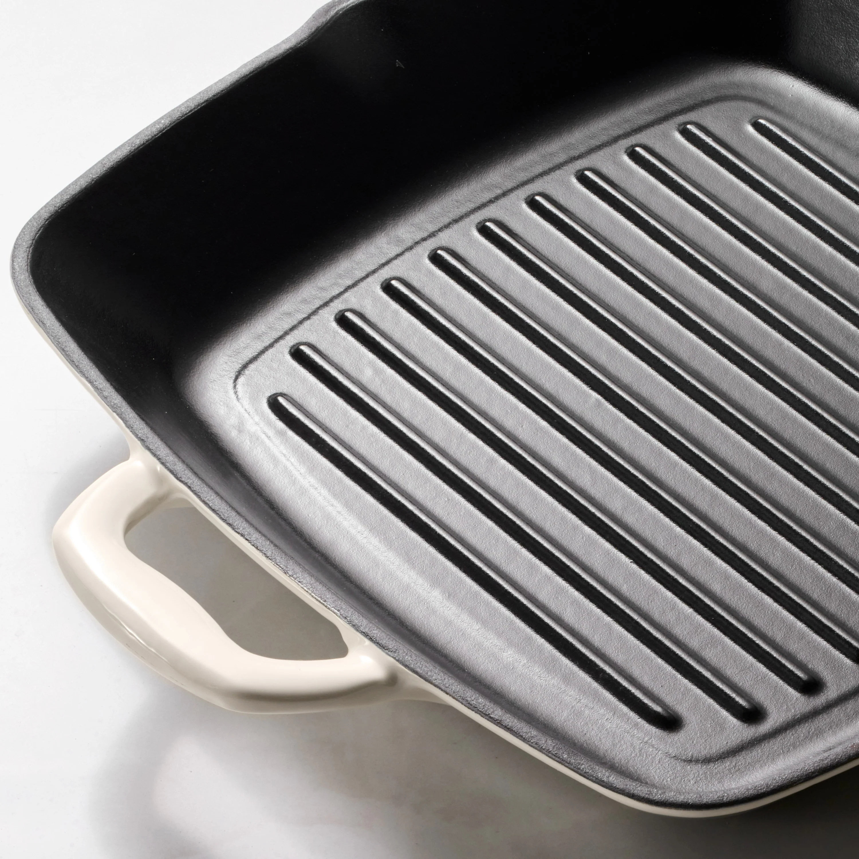 Bestow 11 Inch Enameled Cast-Iron  Grill Pan with Press - Image 9
