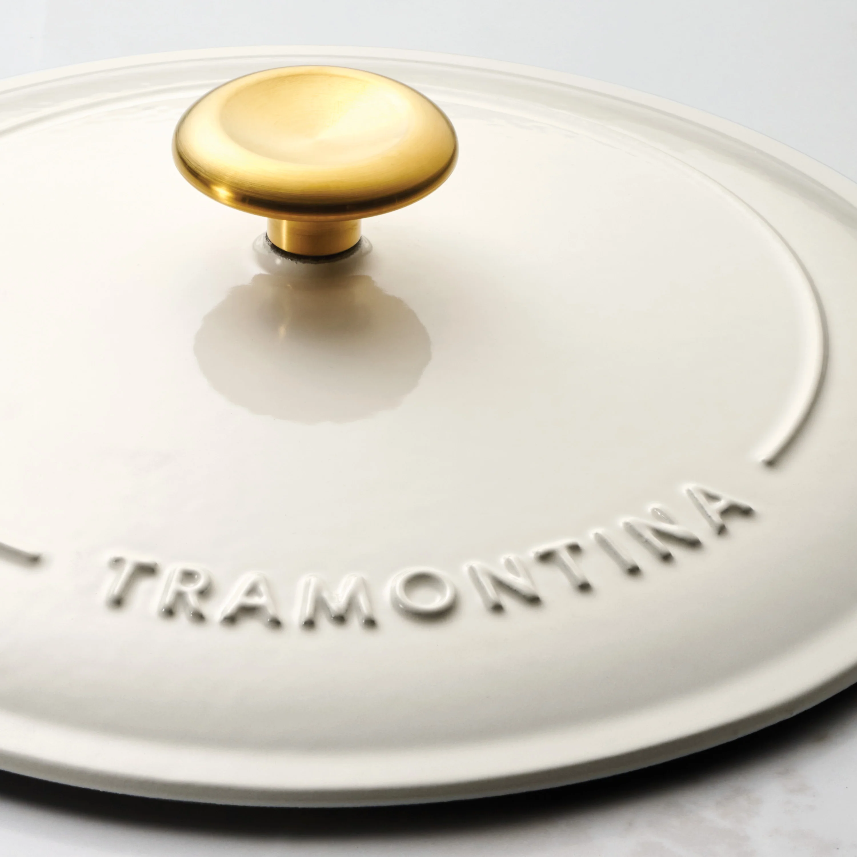 Bestow 12 Inch Enameled Cast Iron Skillet with Lid - Image 8
