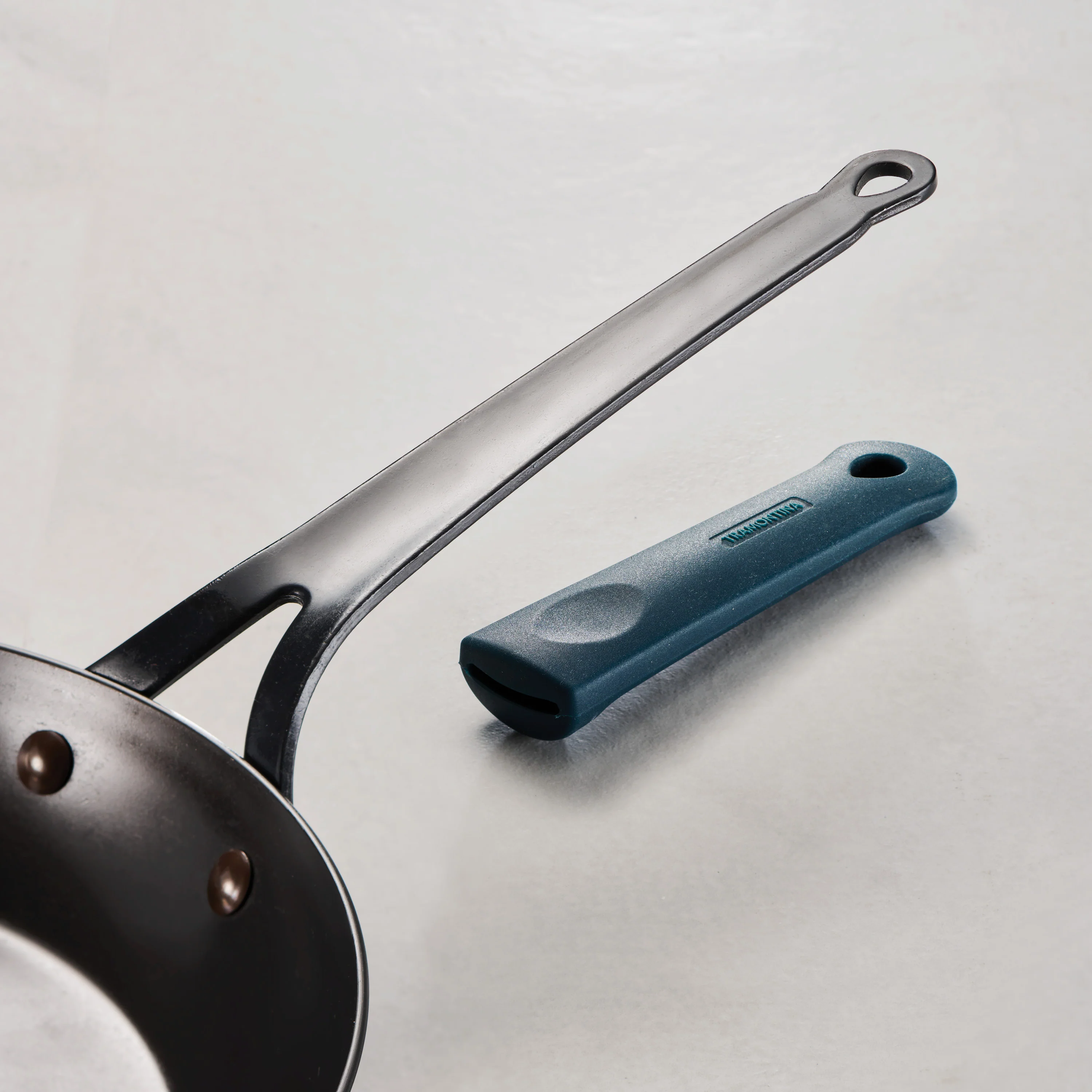 Ember 12.5 Inch Carbon Steel Wok - Image 3