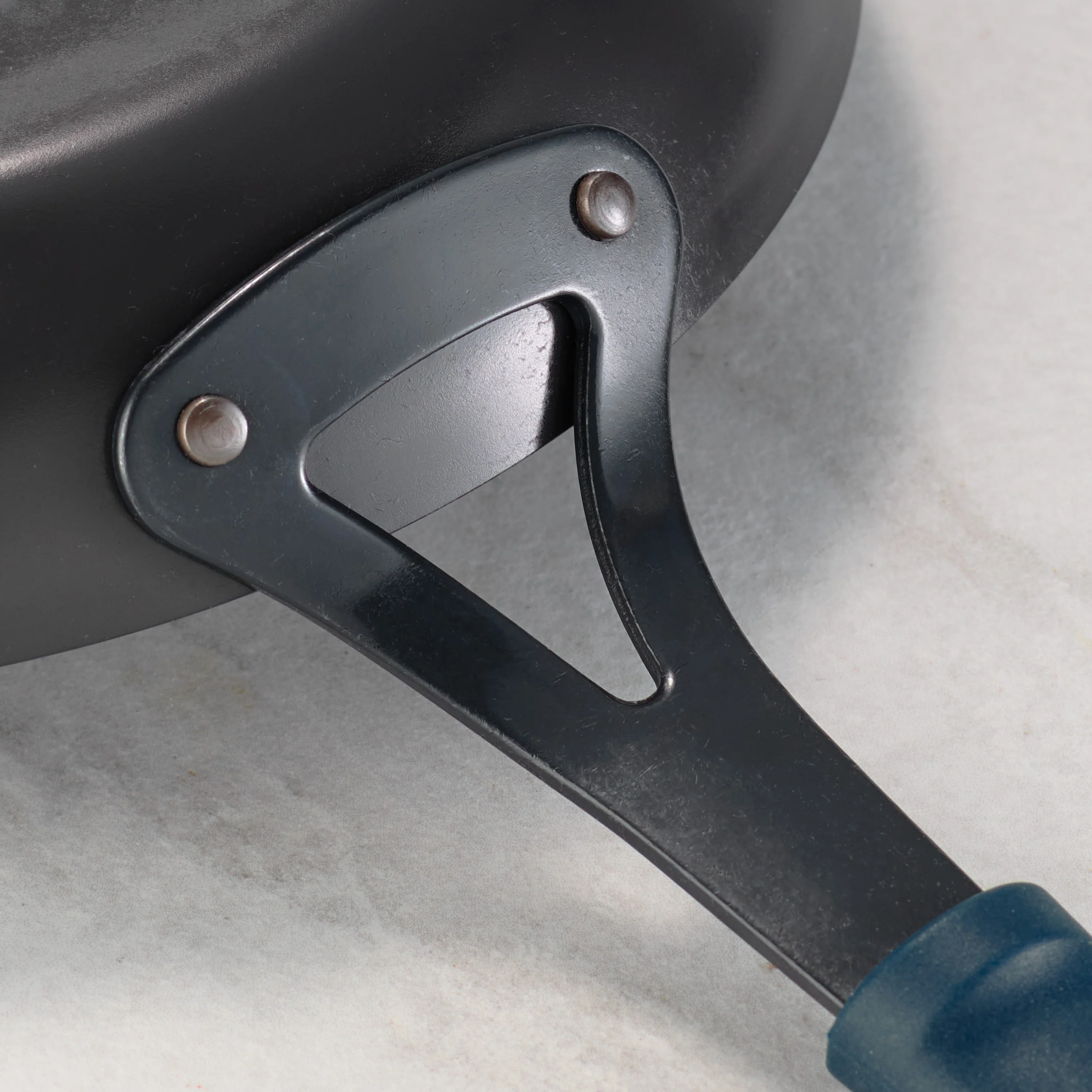Ember 12.5 Inch Carbon Steel Wok - Image 7