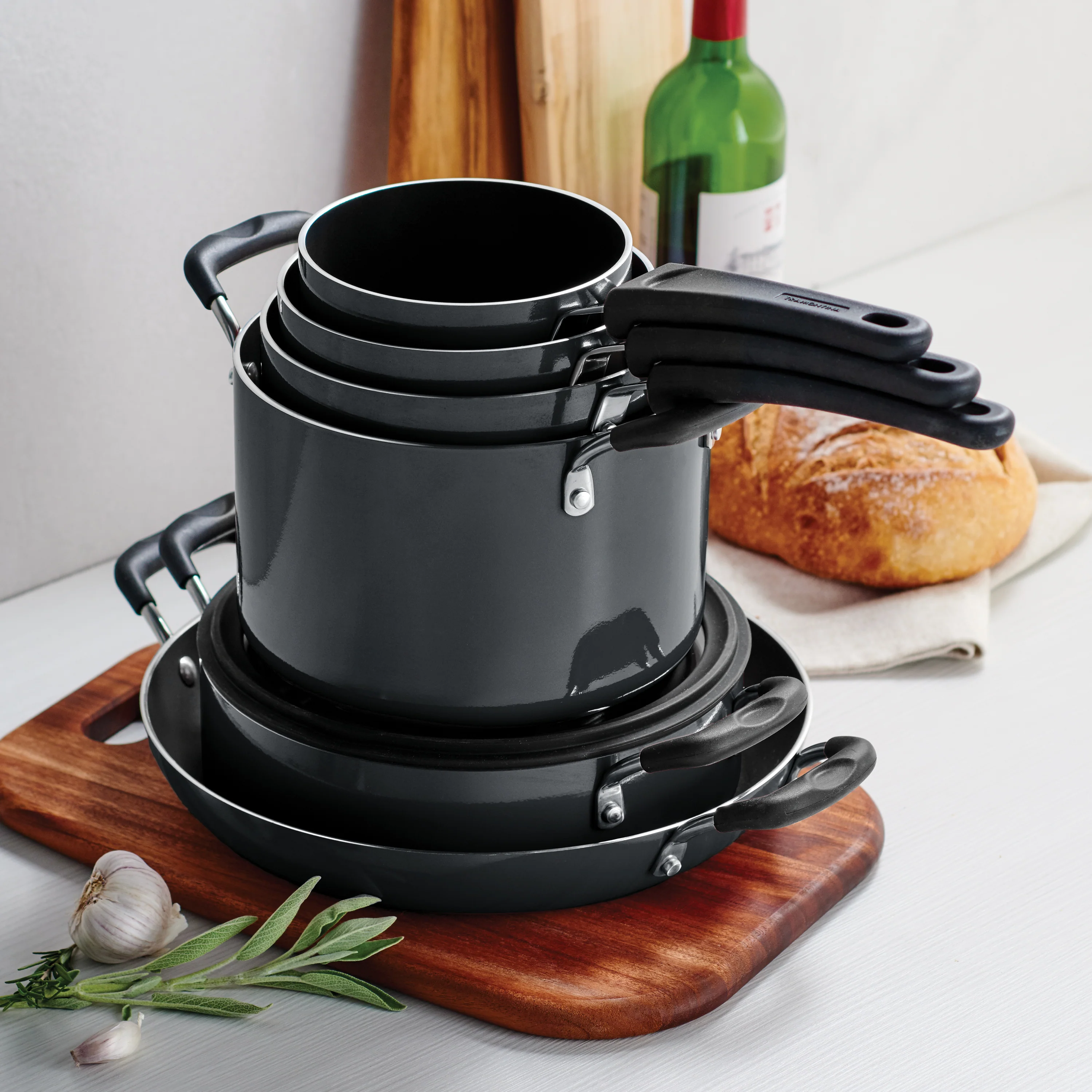 Nesting 11 Piece Nonstick Cookware Set - Image 7