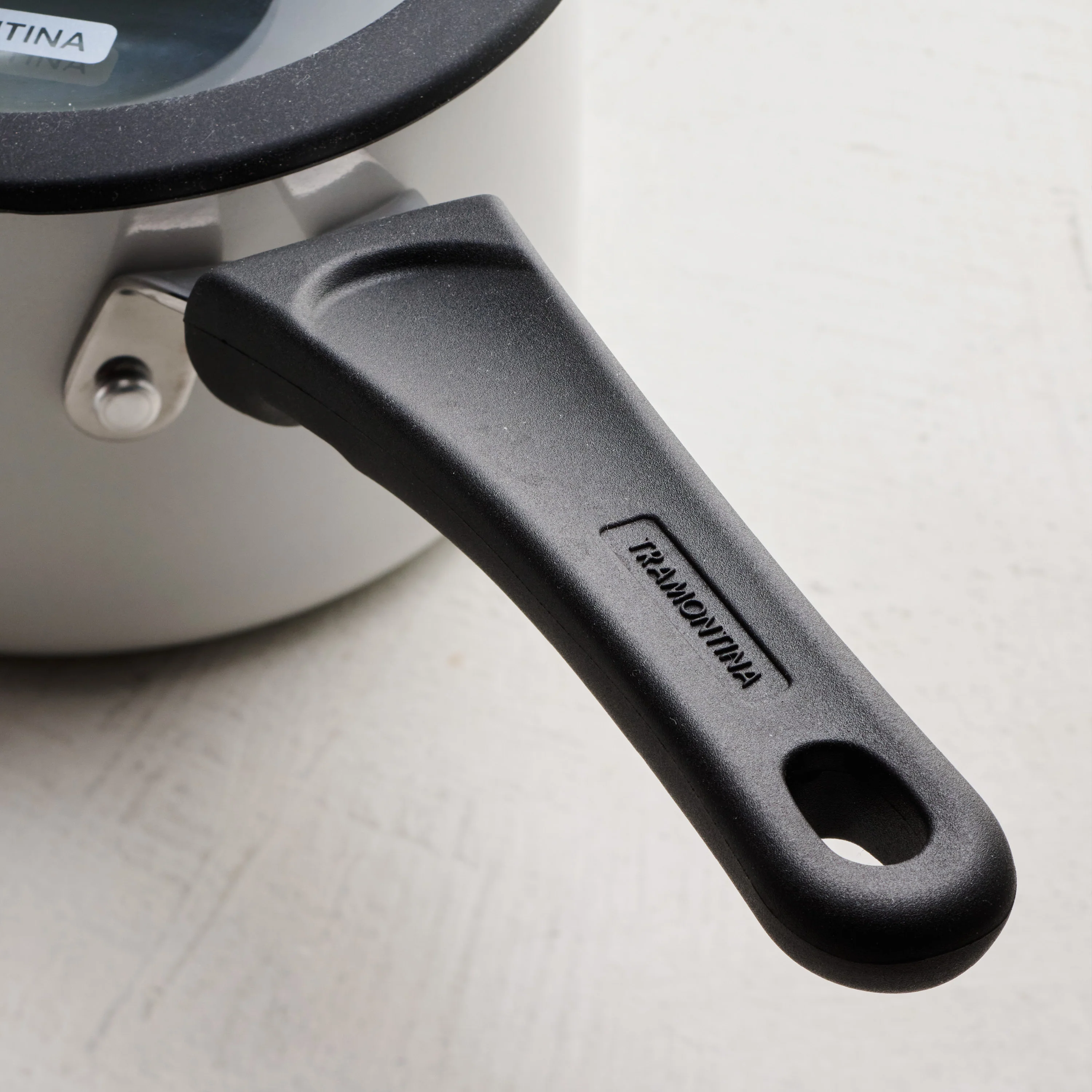 Nesting 6 Piece Ceramic Nonstick Cookware Set - Image 8