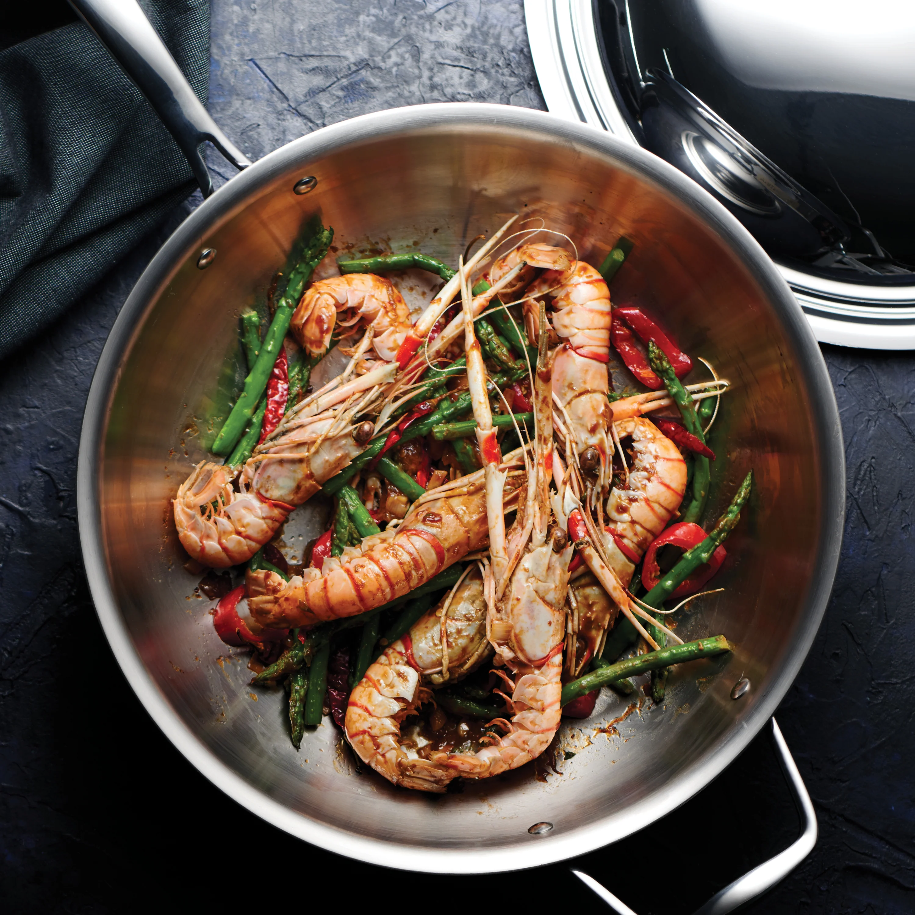 Signature 12.5 Inch Tri-Ply Clad Stainless Steel Wok - Image 3