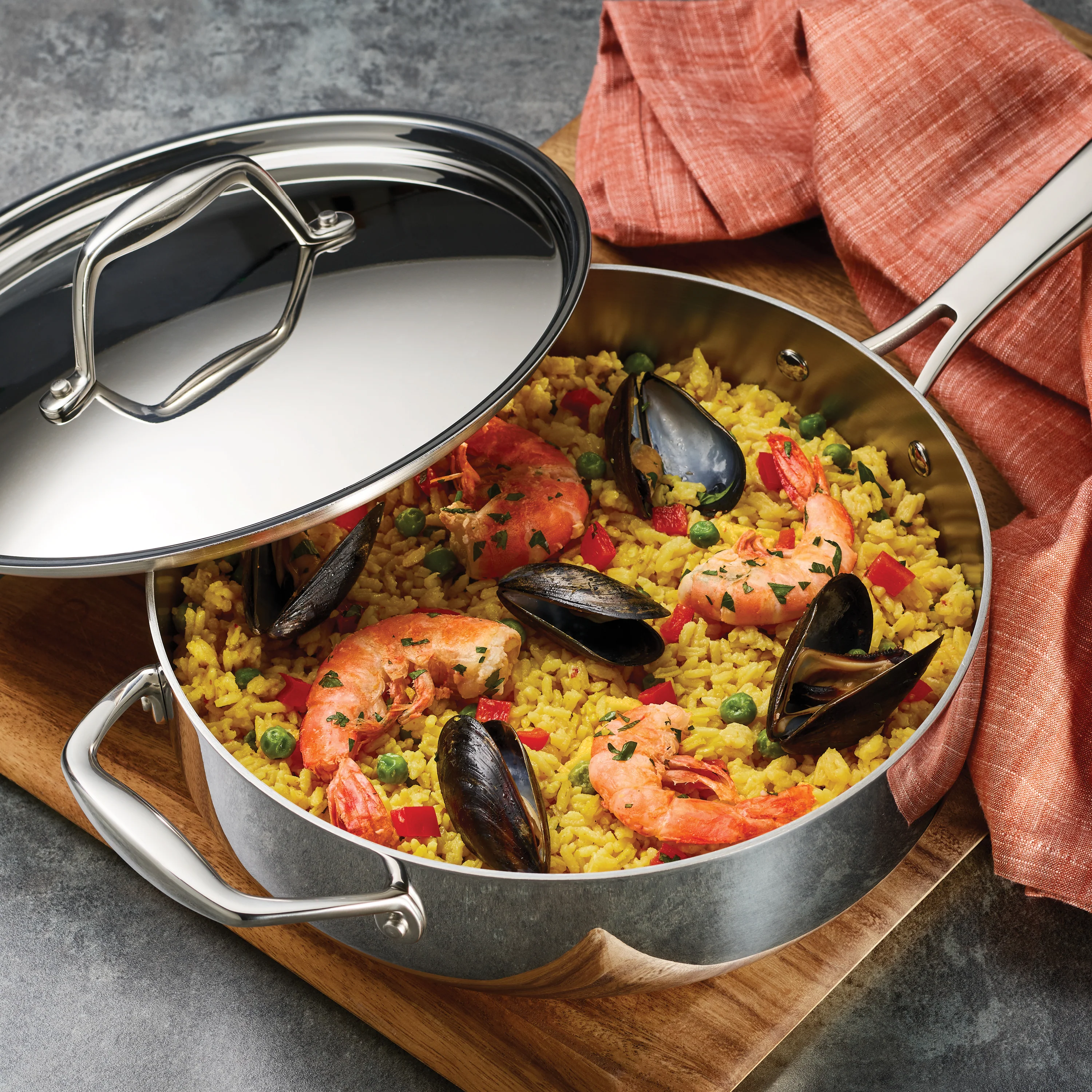 Signature 3 Quart Tri-Ply Clad Stainless Steel Covered Deep Saute Pan - Image 11