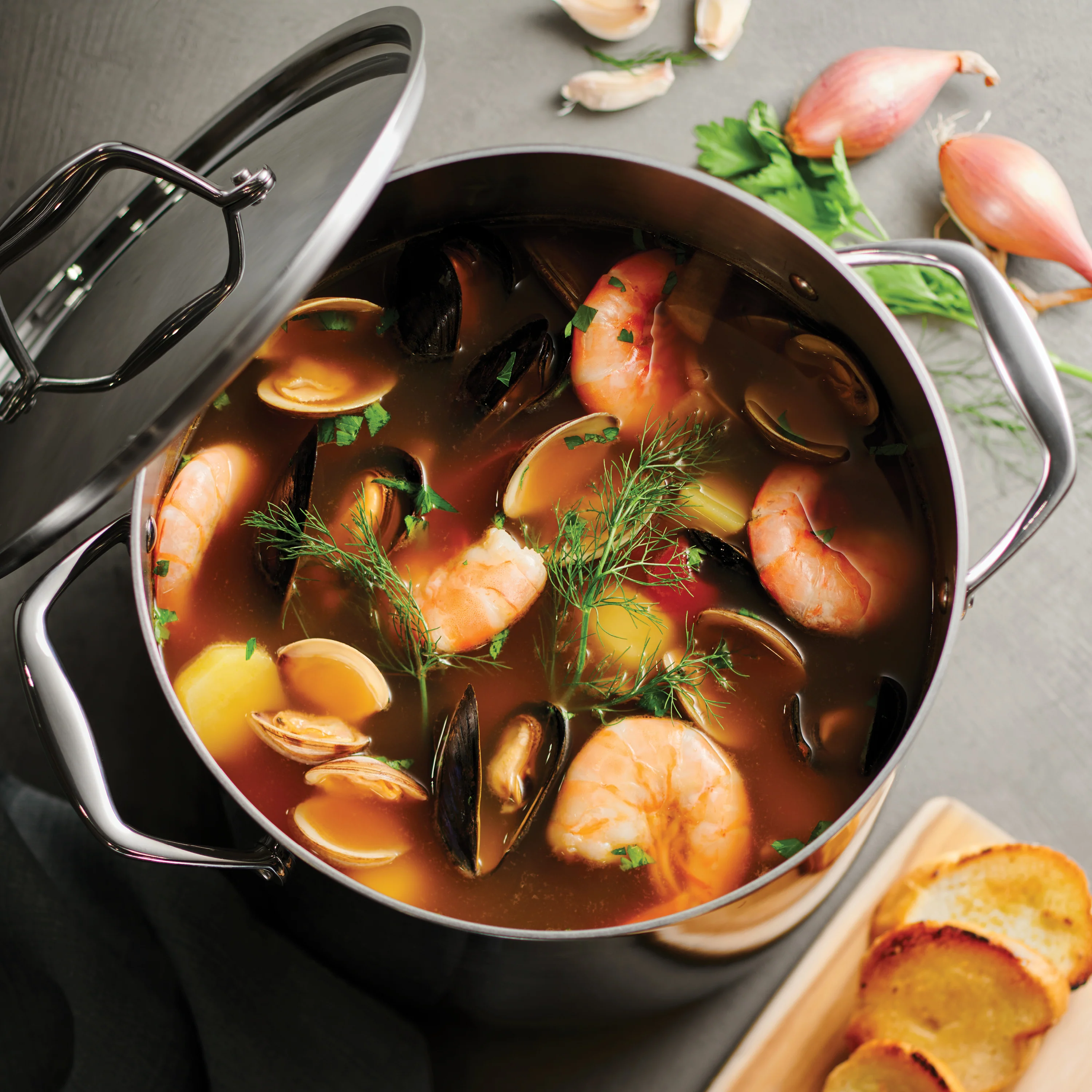 Signature 8 Quart Tri-Ply Clad Stainless Steel Covered Stock Pot - Image 9