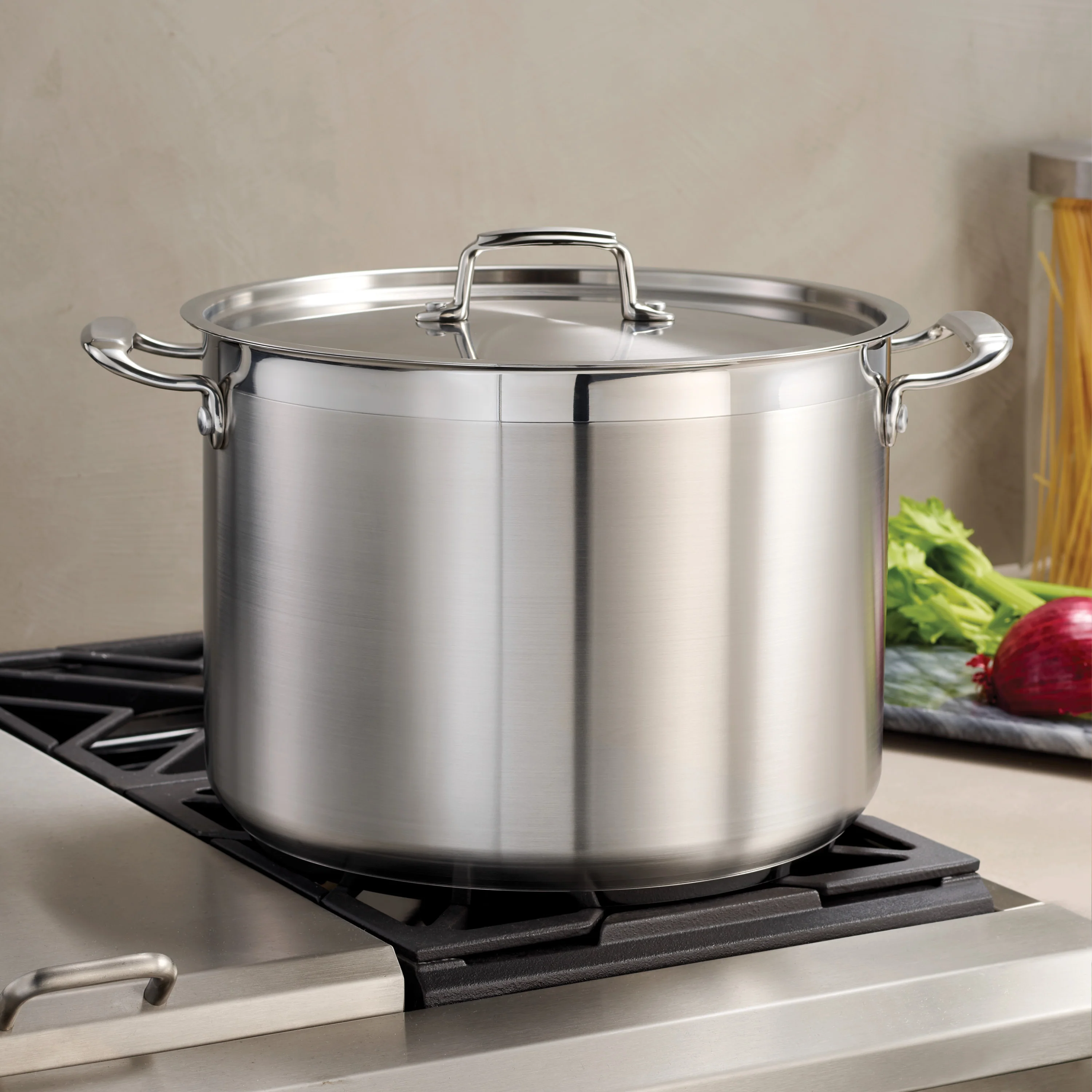 Stainless Steel Covered Stock Pot - Image 10