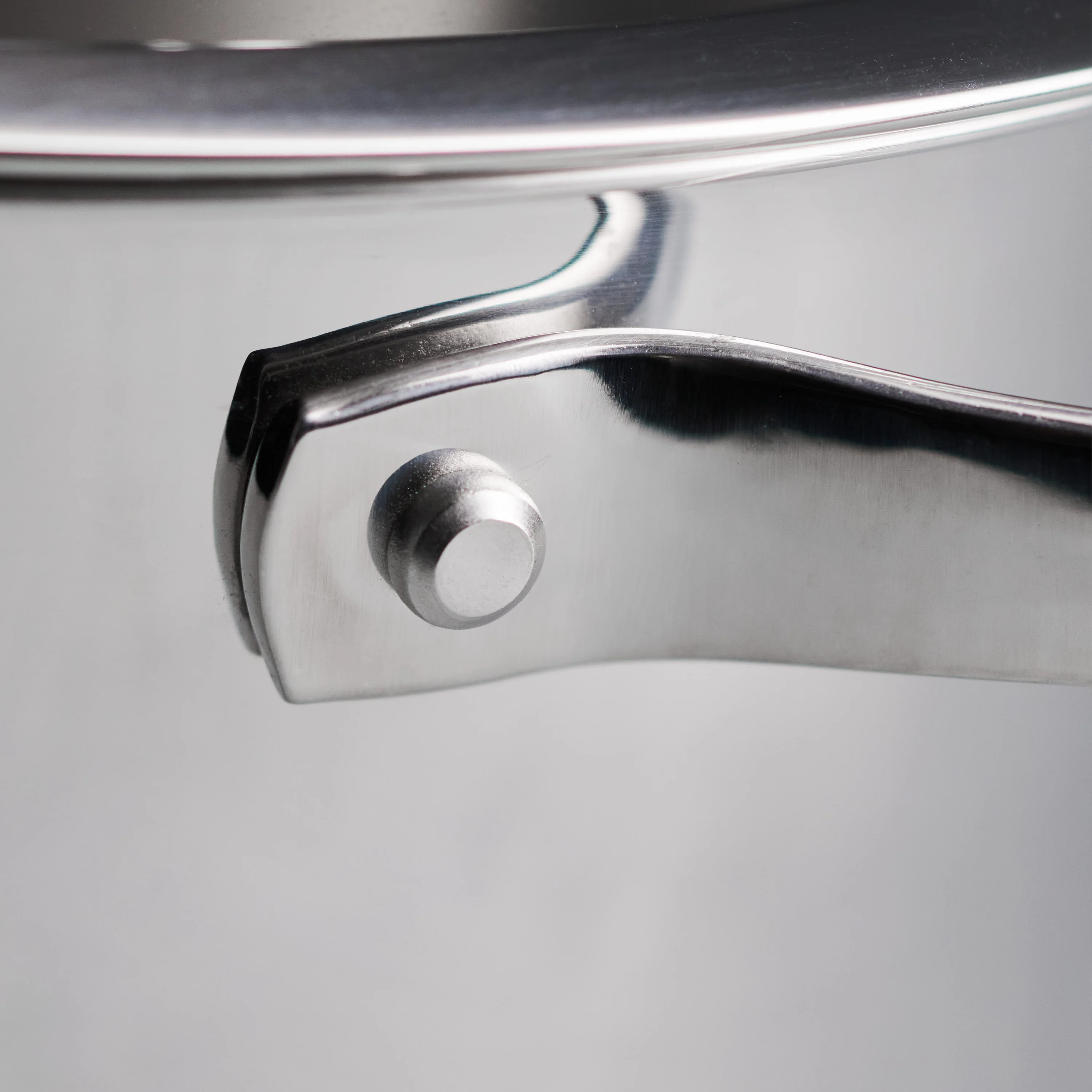 Tempo 3.5 Quart Tri-Ply Base Stainless Steel Covered Deep Saute Pan - Image 6