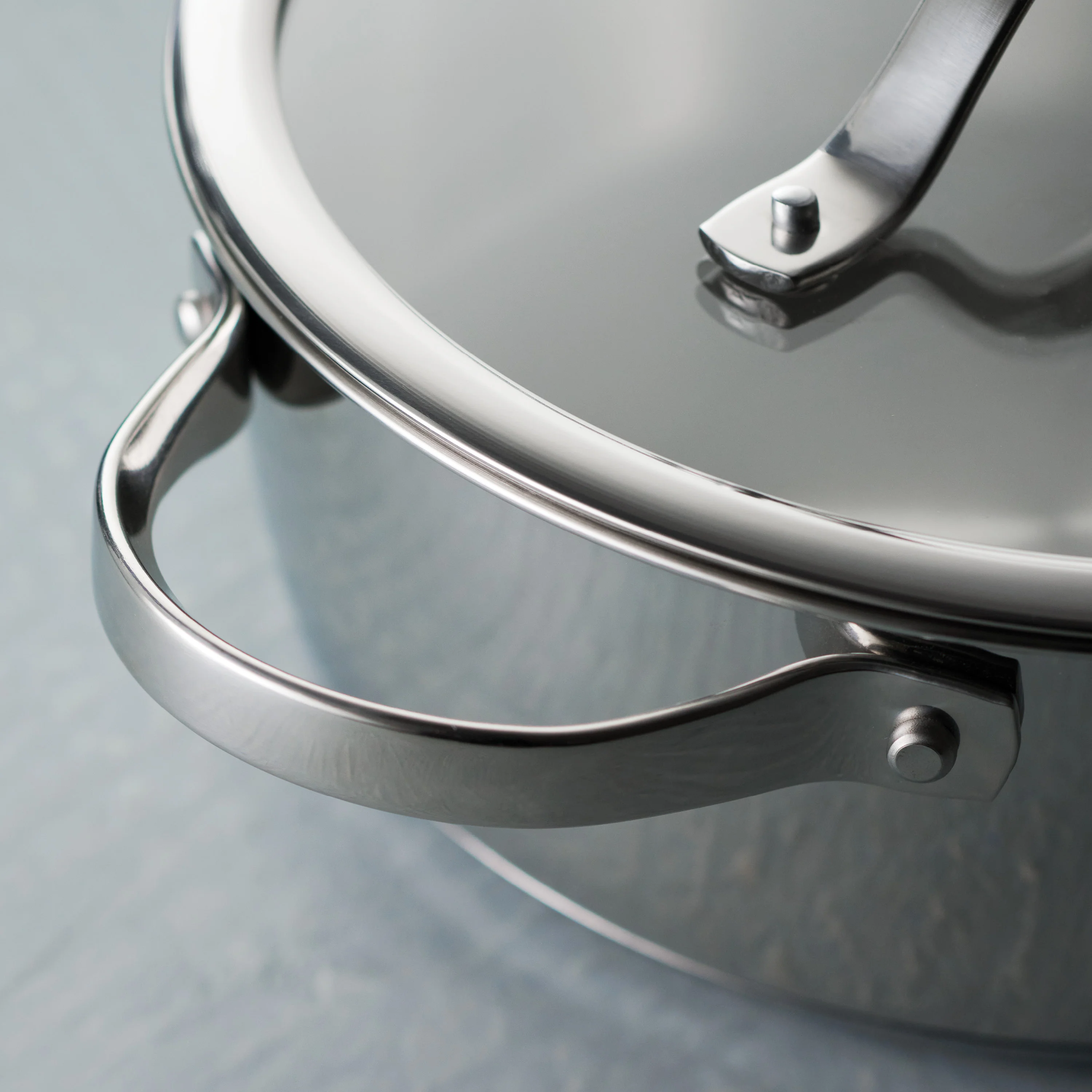 Tempo 5 Quart Tri-Ply Base Stainless Steel Covered Dutch Oven - Image 7